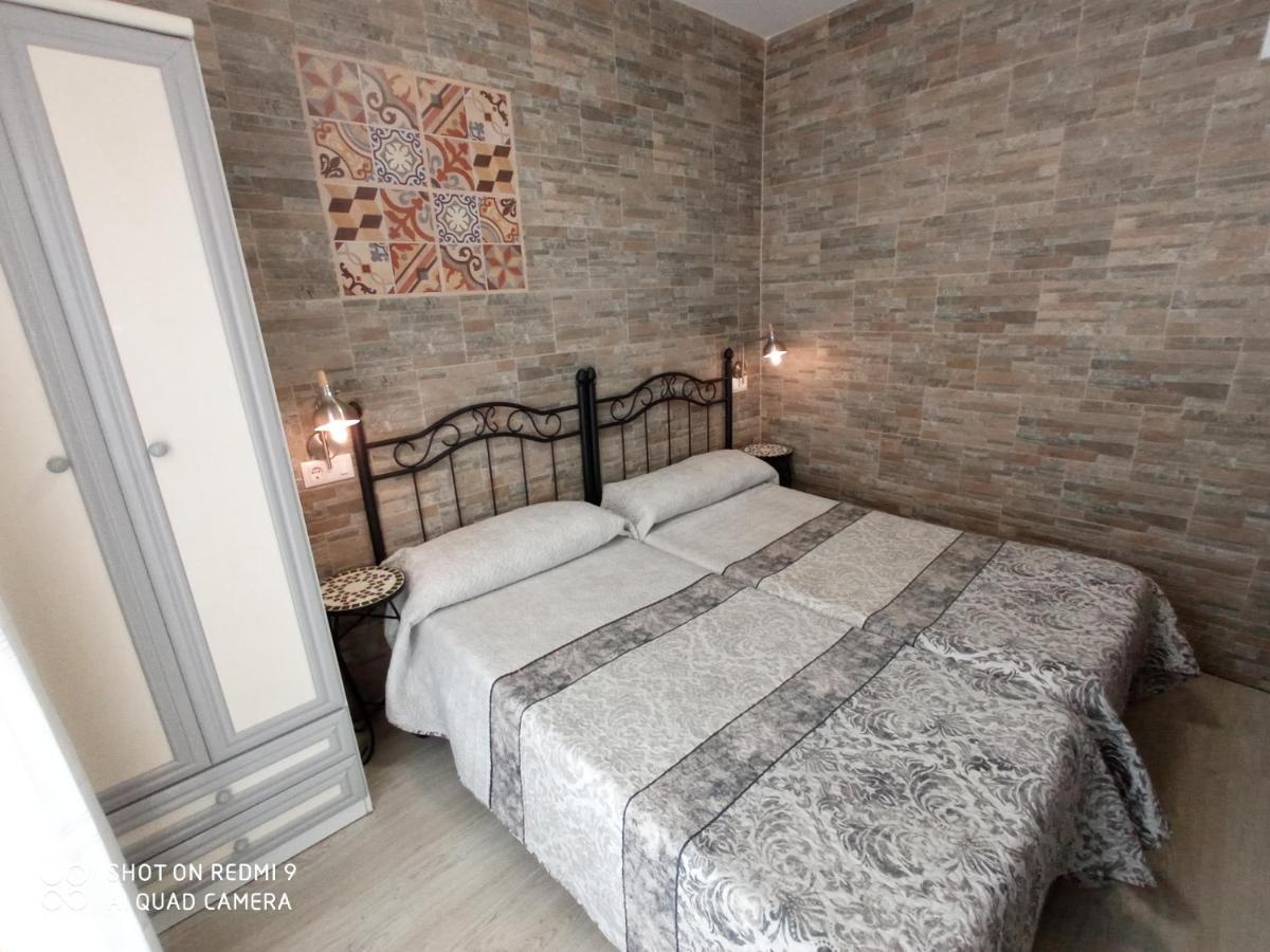 Apartamentos La Casona De Ezcaray Con Terrazas Y Patios Individuales Buitenkant foto