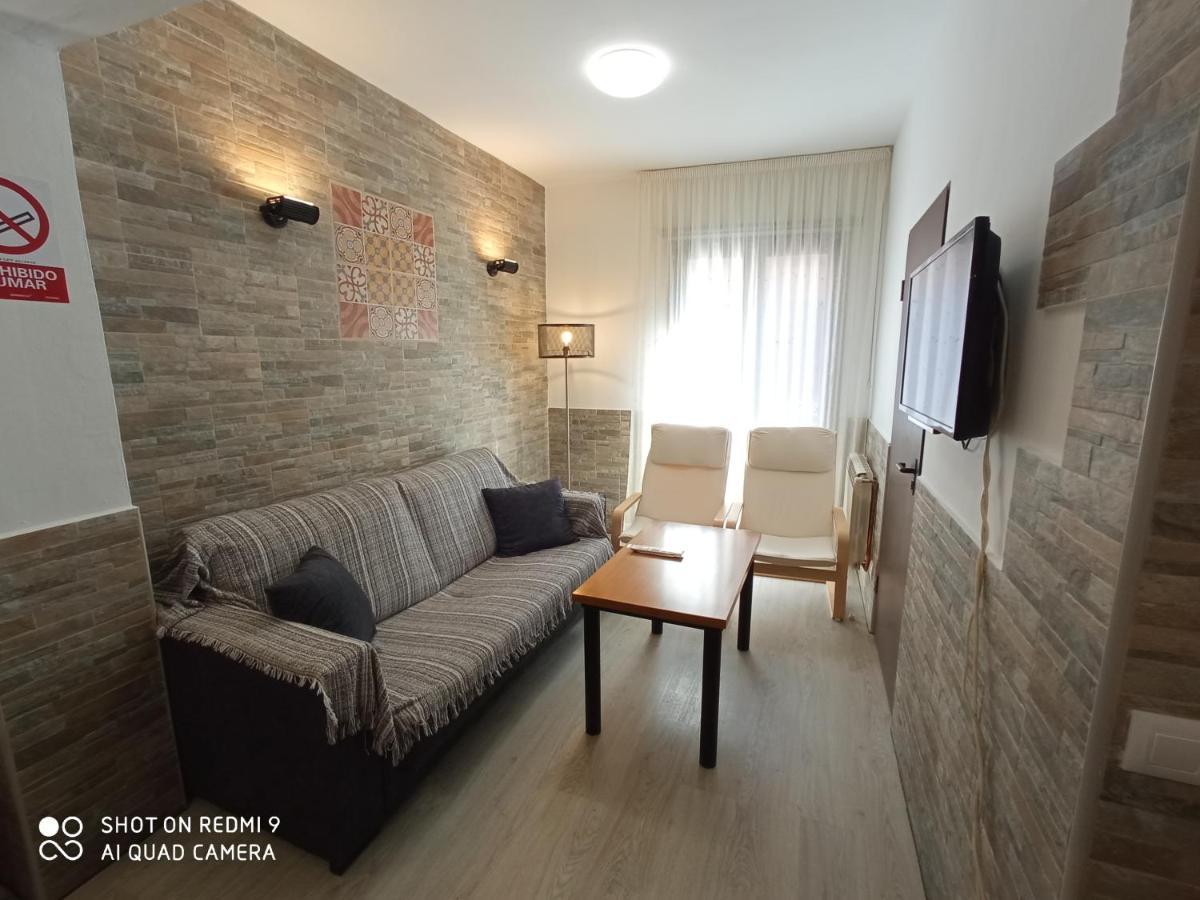 Apartamentos La Casona De Ezcaray Con Terrazas Y Patios Individuales Buitenkant foto